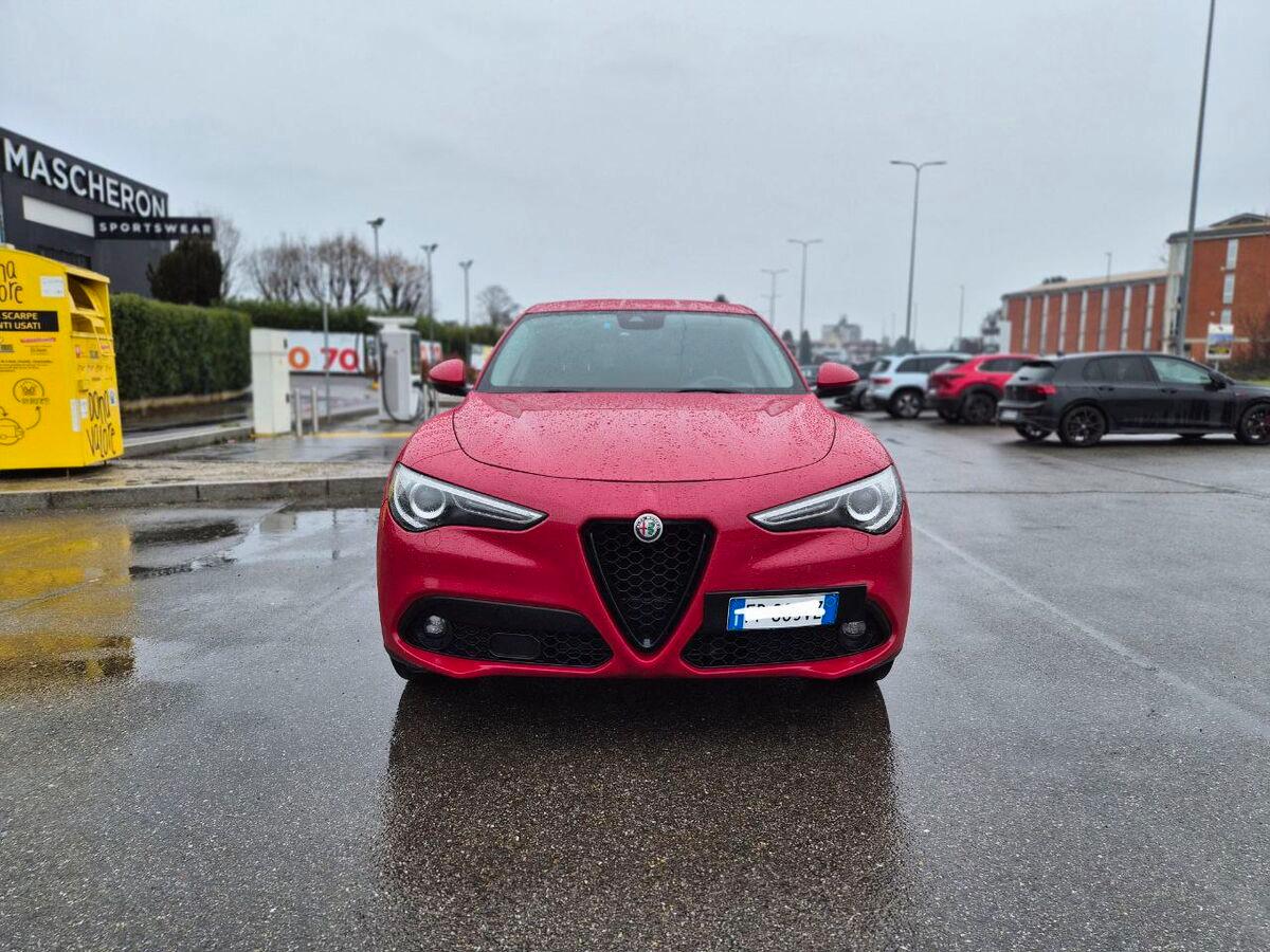 Alfa Romeo Stelvio 2.2 t Business rwd 180cv auto