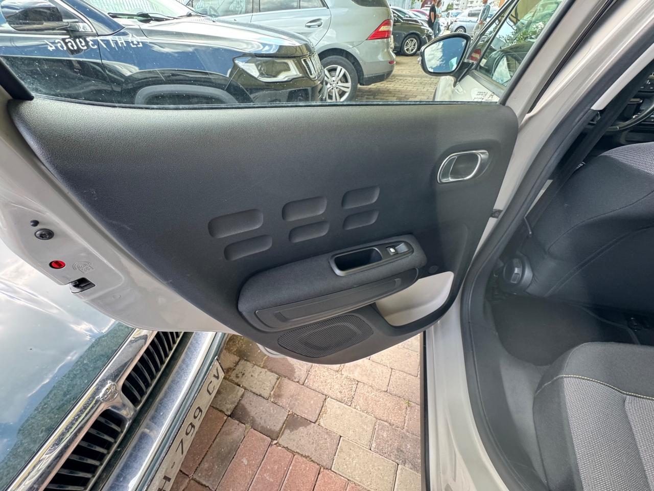 Citroen C3 PureTech 82 GPL Shine Prezzo Promo Finanziamento