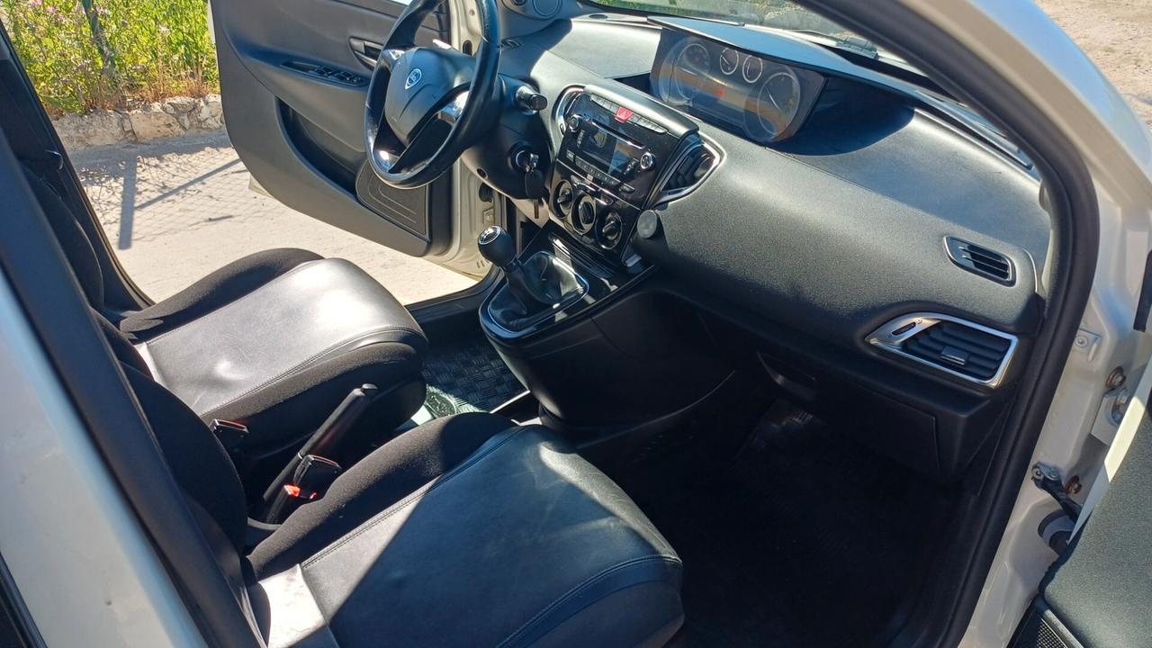 Lancia Ypsilon 1.3 MJT 16V 95 CV 5 porte S&S Platinum