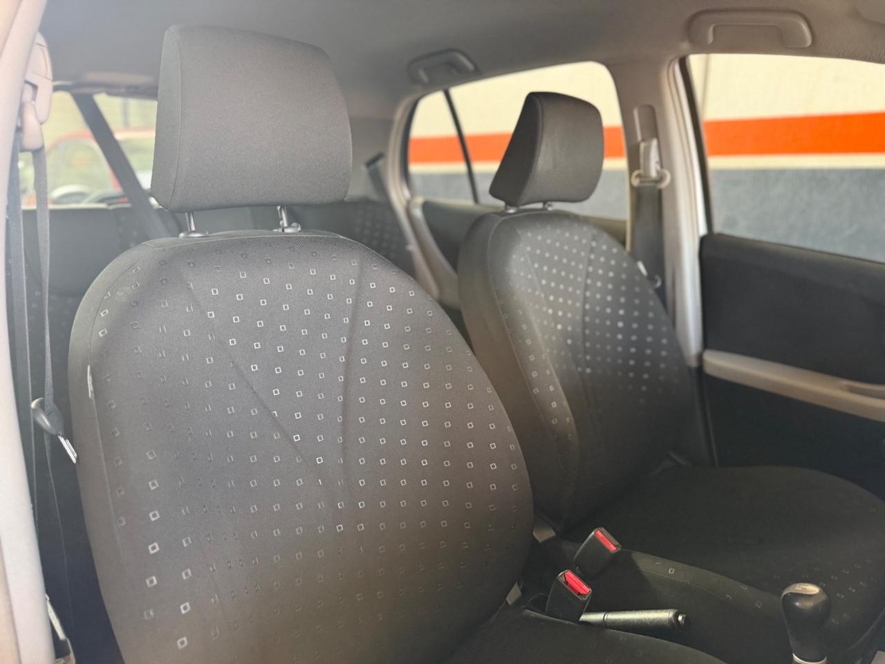 Toyota Yaris 1.0 5 porte Now NEOPATENTATI