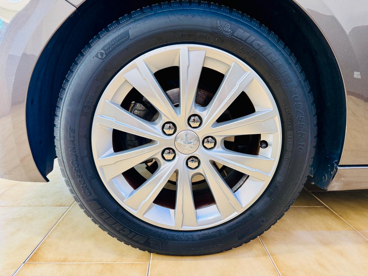 Peugeot 308 Active 110 Cv - Navi / R.Camera