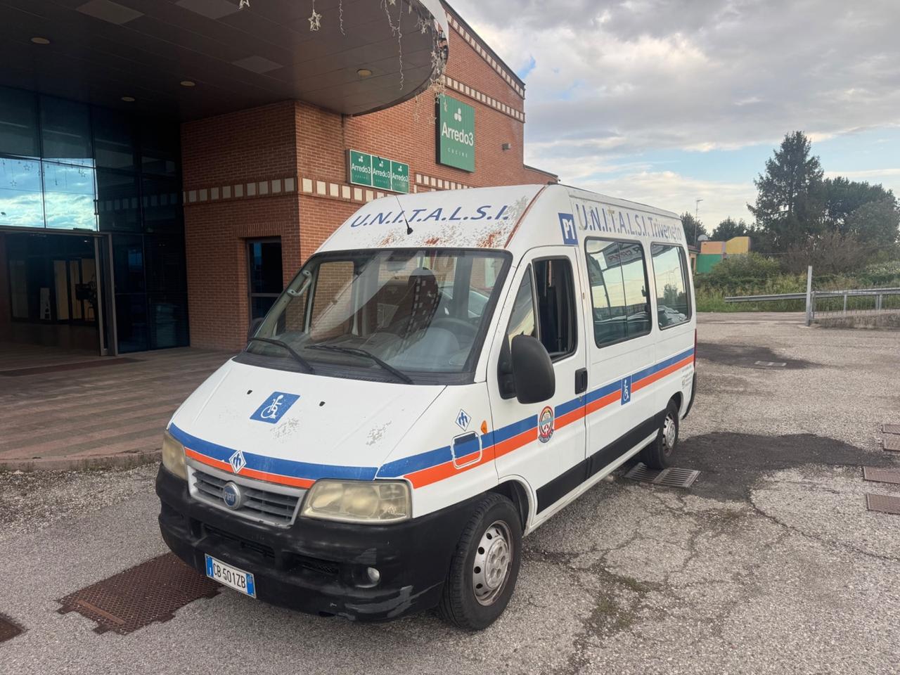 Fiat Ducato 9 posti Disabili