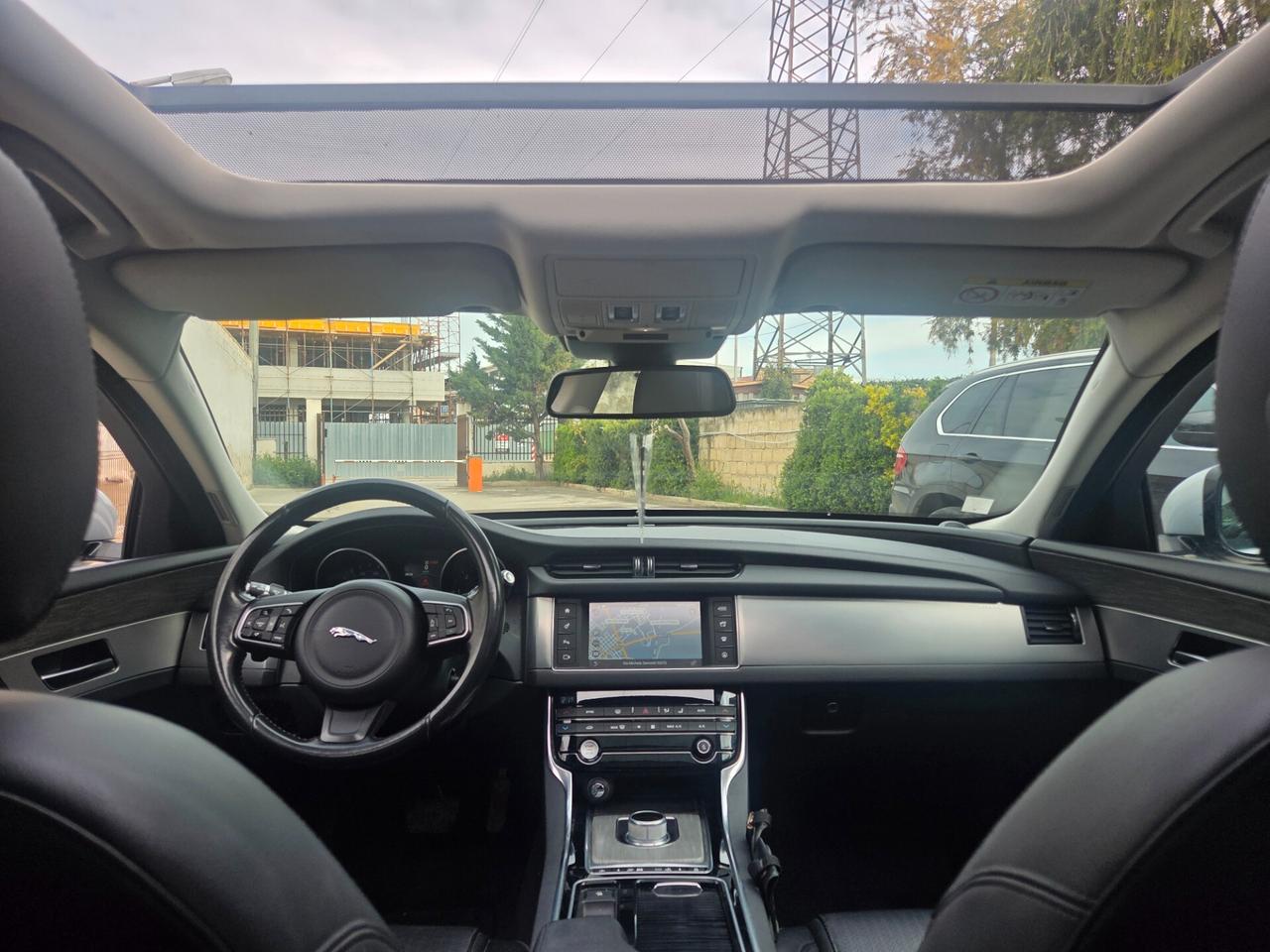 Jaguar XF 2.0 D 180 CV aut. Portfolio