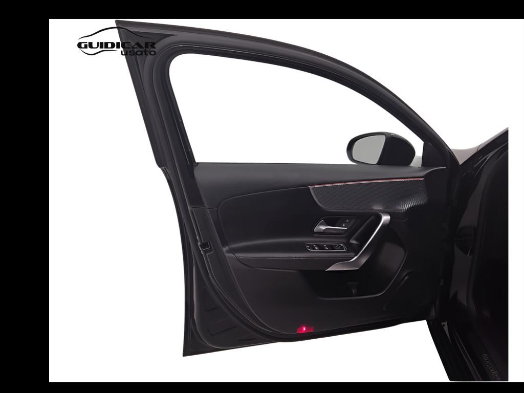 Mercedes-Benz Classe A - W177 2018 - A 180 d Sport auto