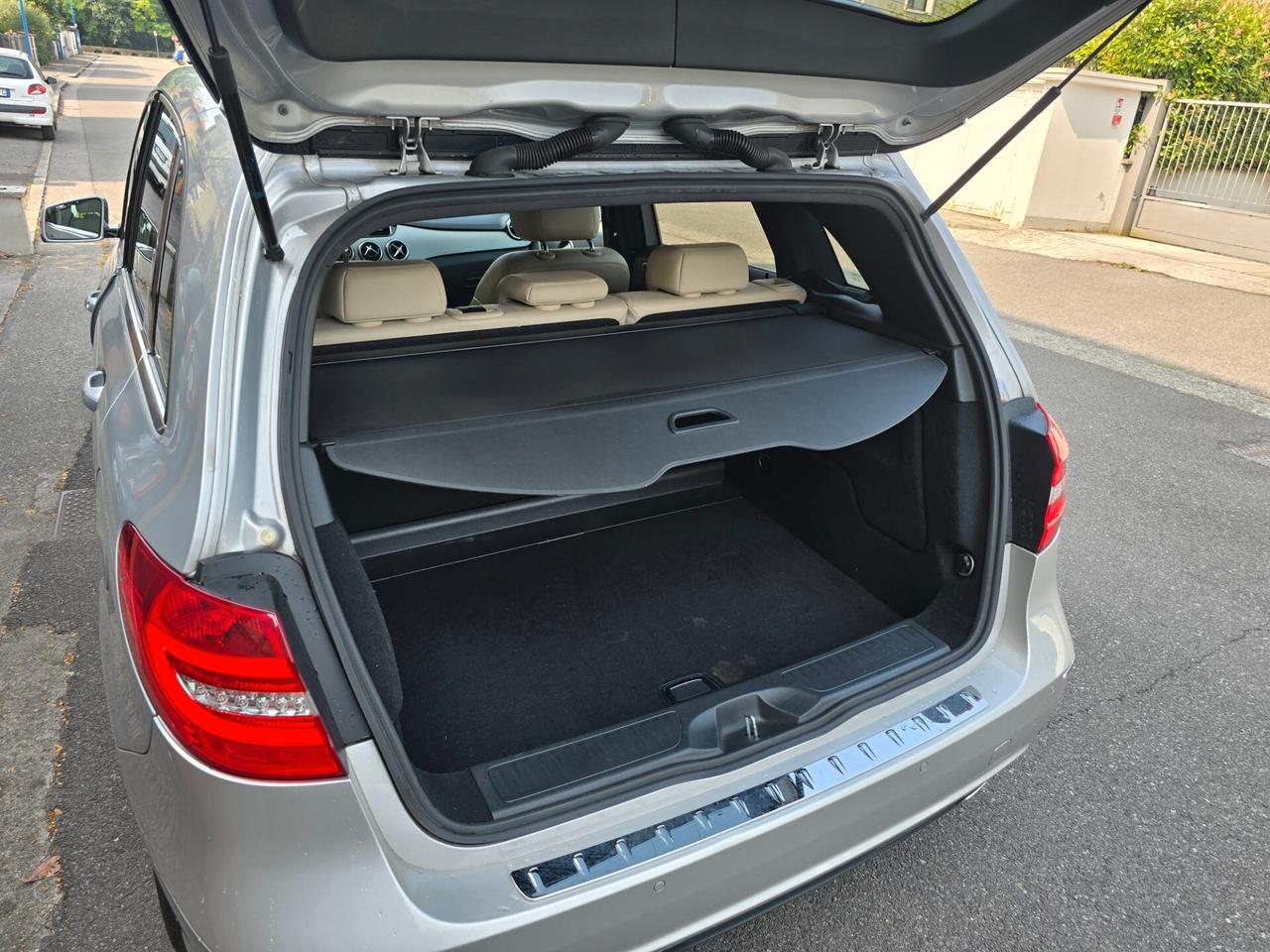 MERCEDES B180 PREMIUM AUTOMATIC"OK PER NEOPATENTATI"