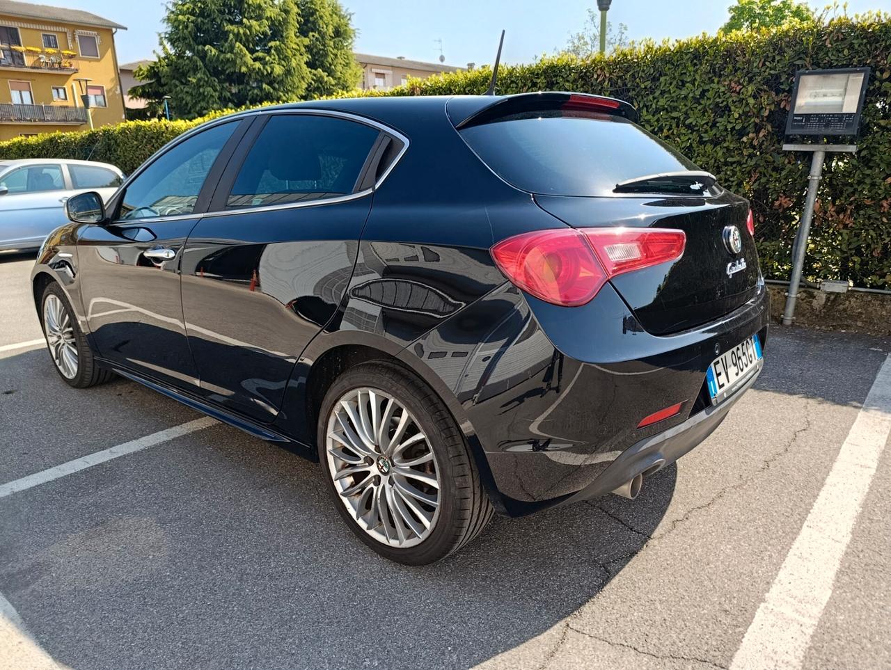 Alfa Romeo Giulietta 1.6 JTDm-2 105 CV Distinctive