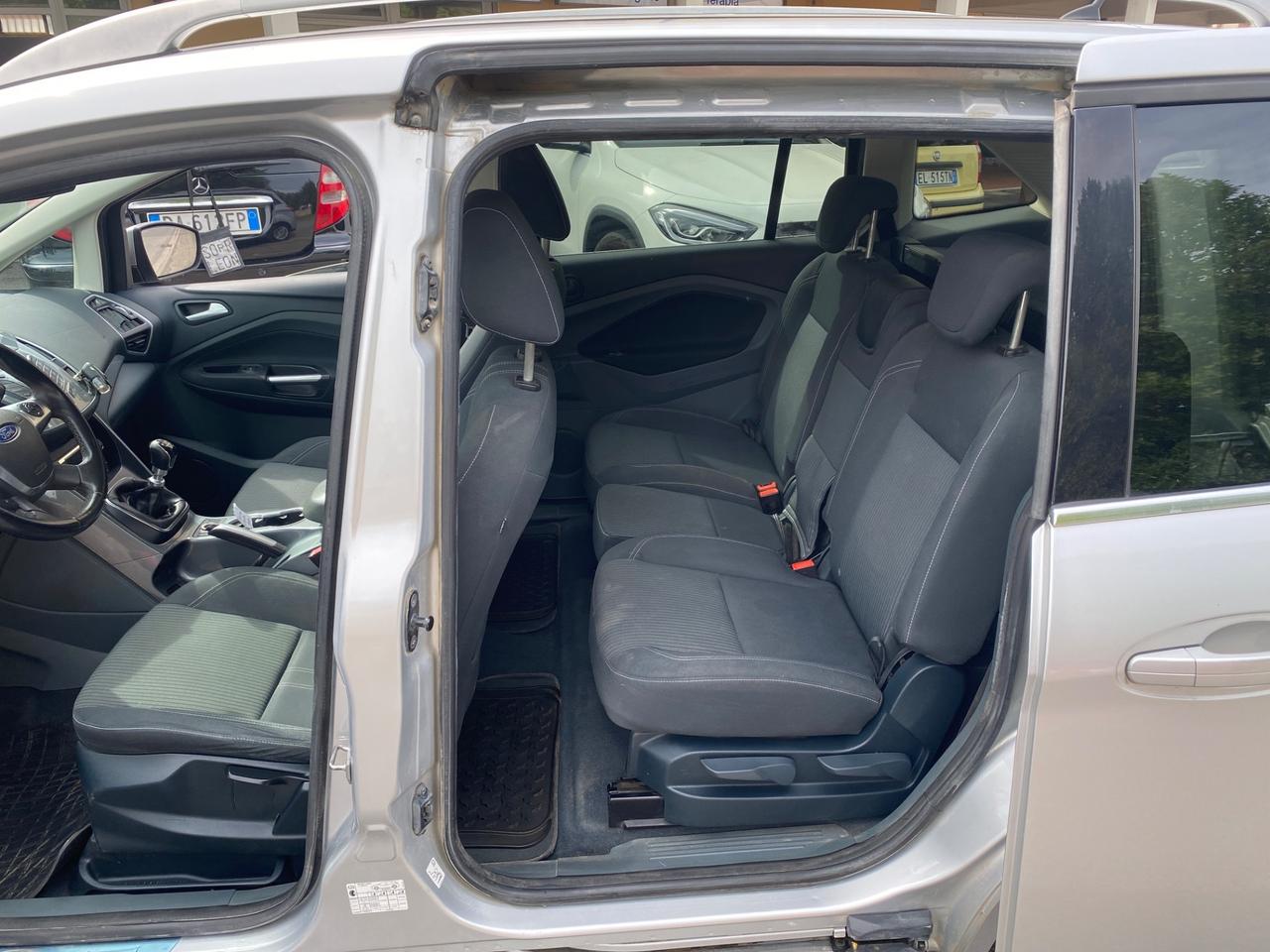 Ford C-Max 1.6 TDCi 115CV Plus 7 posti gancio traino