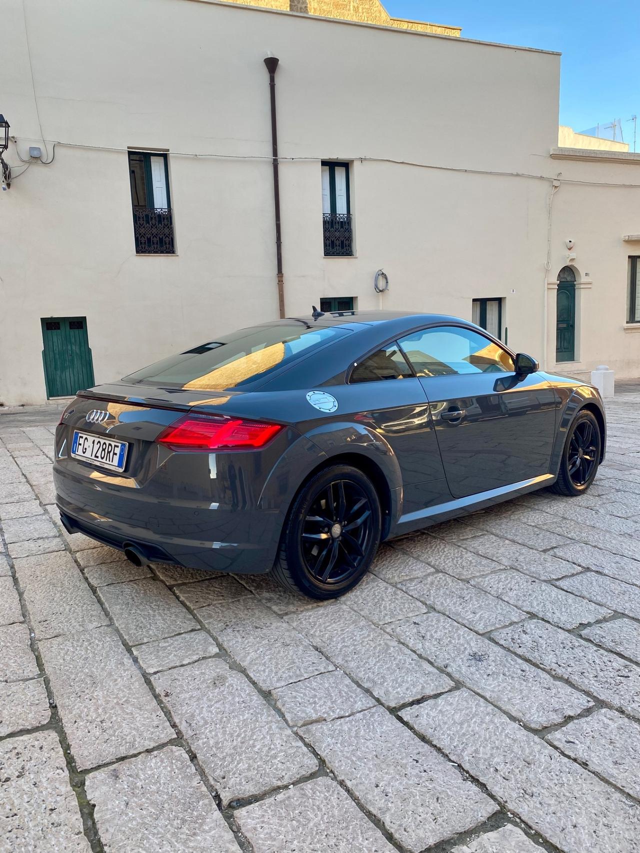 Audi TT Coupé 1.8 TFSI S line