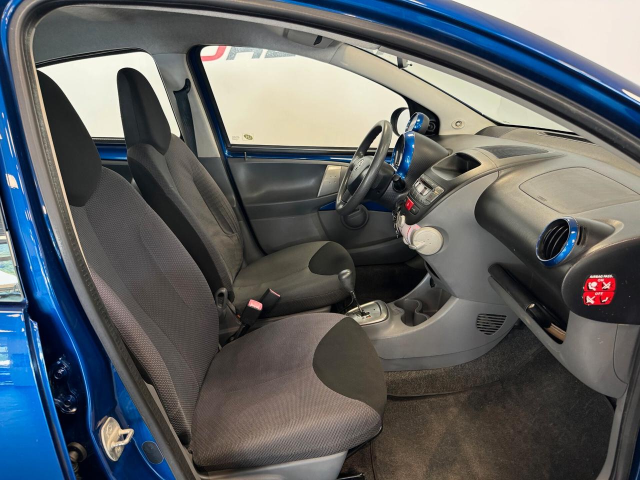 Toyota Aygo 1.0 12V VVT-i 5 porte AUTOMATICO 130.000 KM