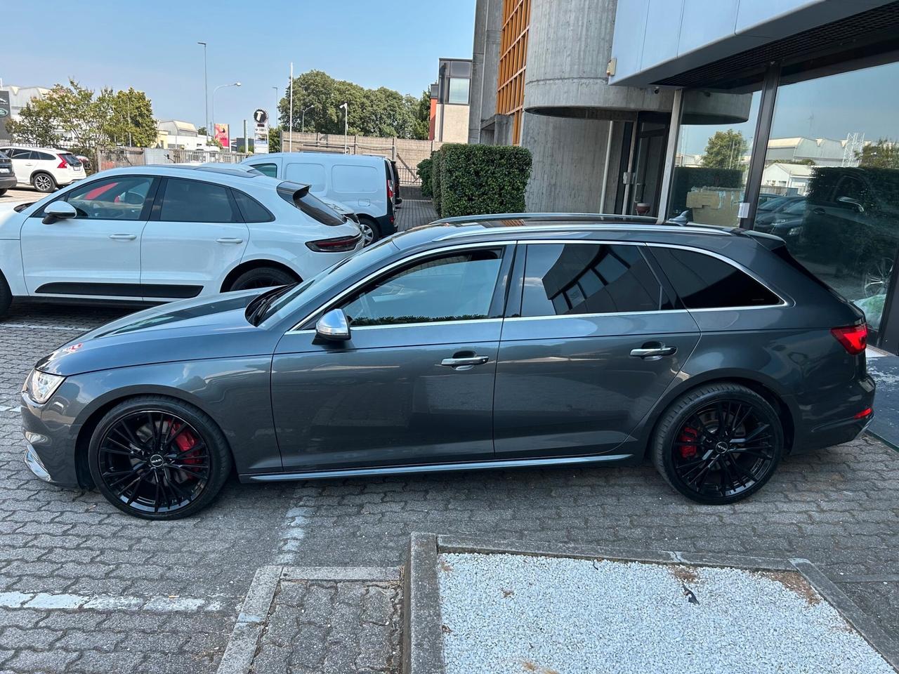 Audi S4 Avant 3.0 tfsi quattro 354cv tiptronic