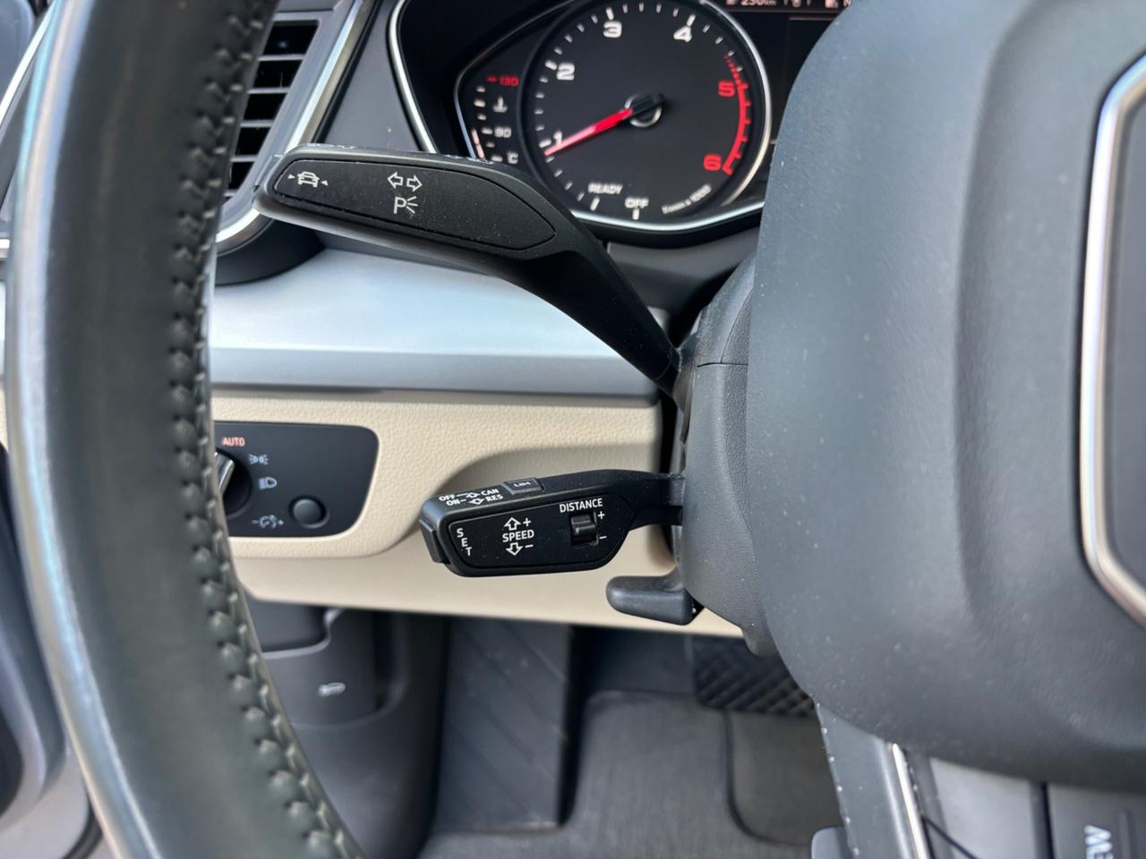 Audi Q5 40 TDI quattro S tronic Business