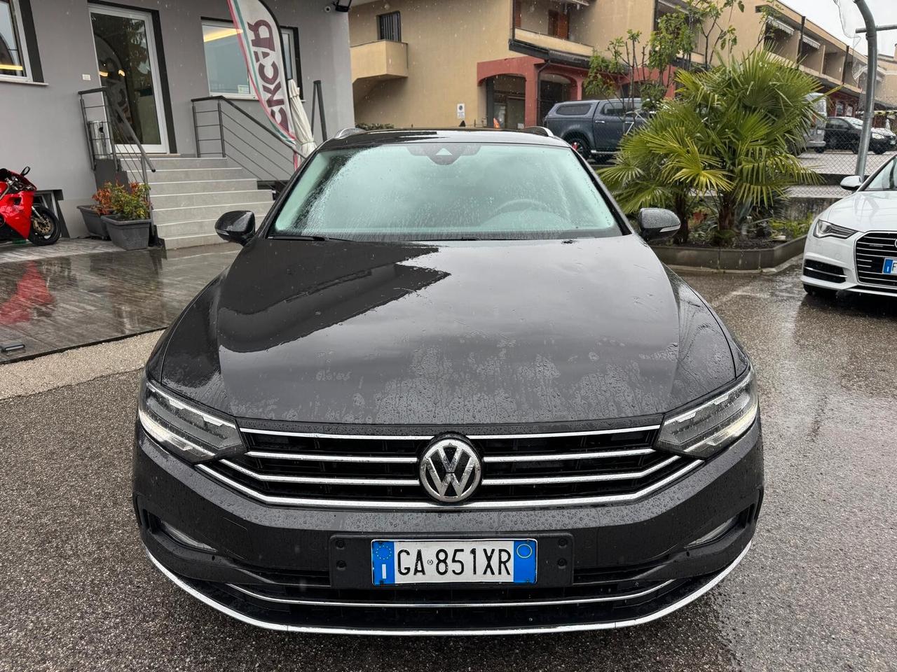 Volkswagen Passat Variant 2.0 TDI SCR 190 CV 4MOTION DSG Executive BMT