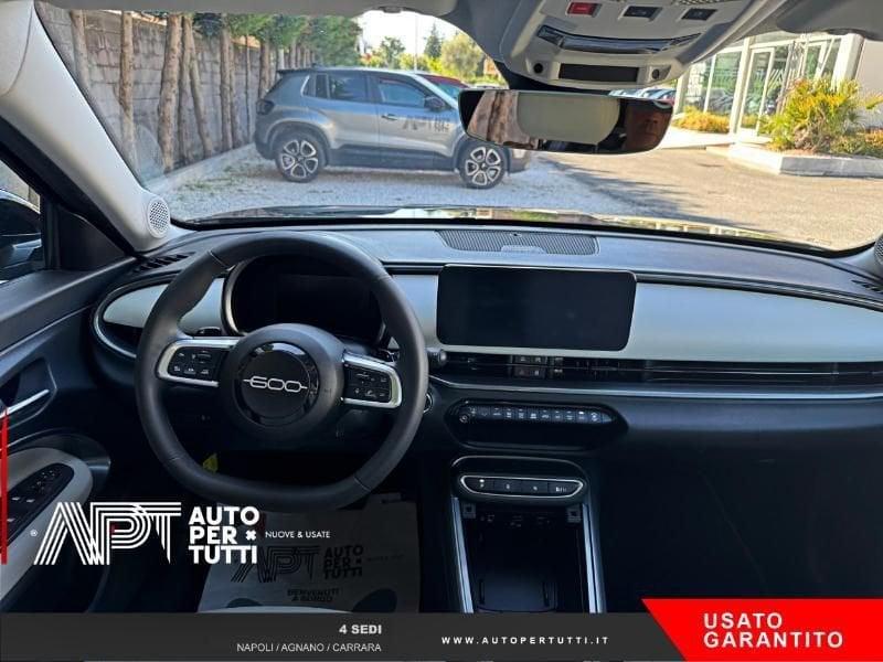 FIAT 600 600 1.2 hybrid La Prima 110cv auto
