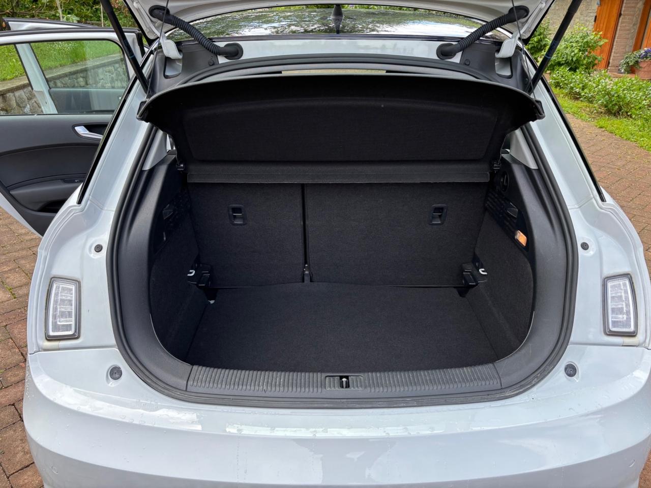 Audi A1 SPB 1.4 TDI 90CV 5p OK NEOPATENTATI