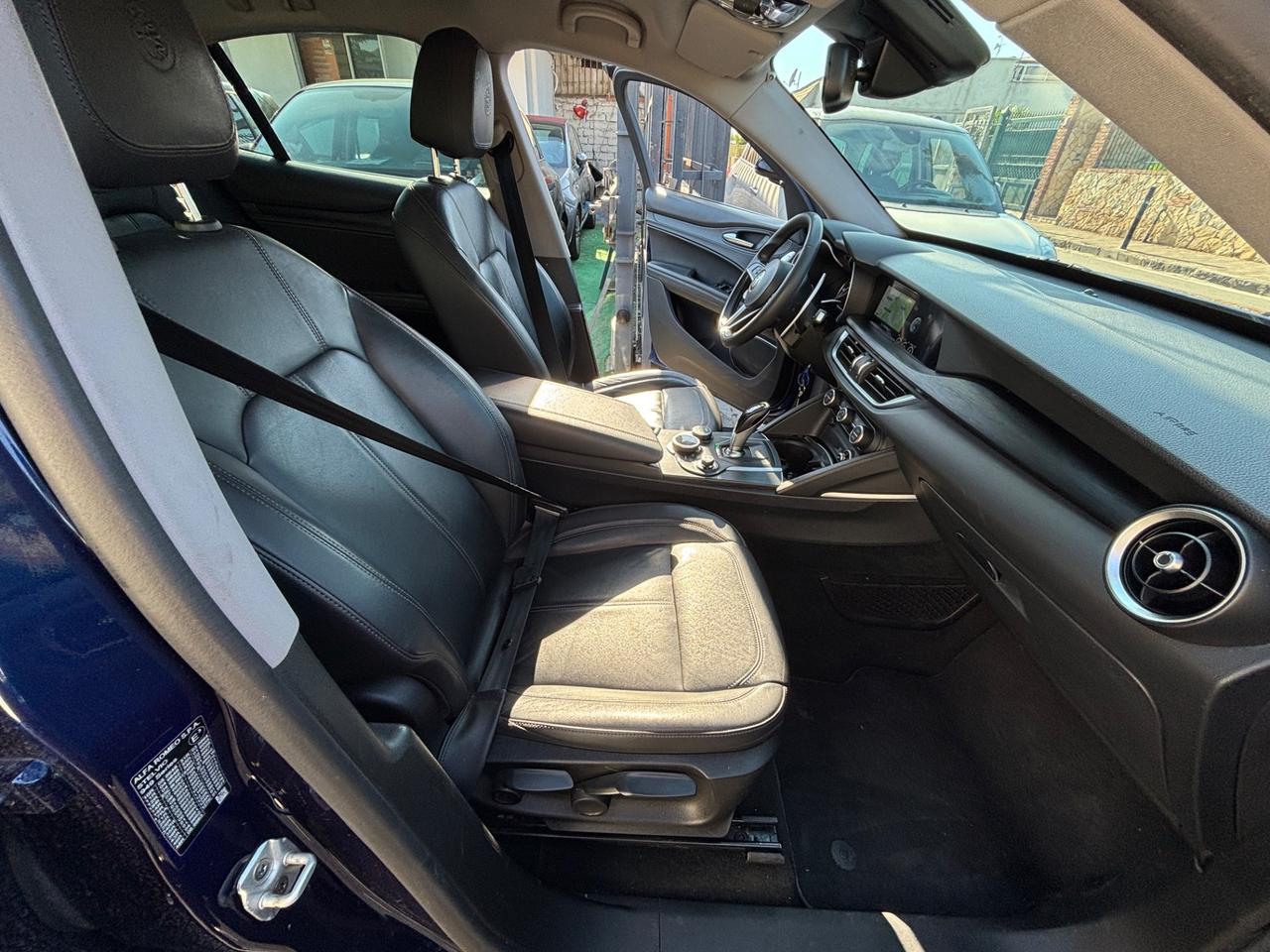Alfa Romeo Stelvio 2.2 Turbodiesel 210 CV AT8 Q4 Business