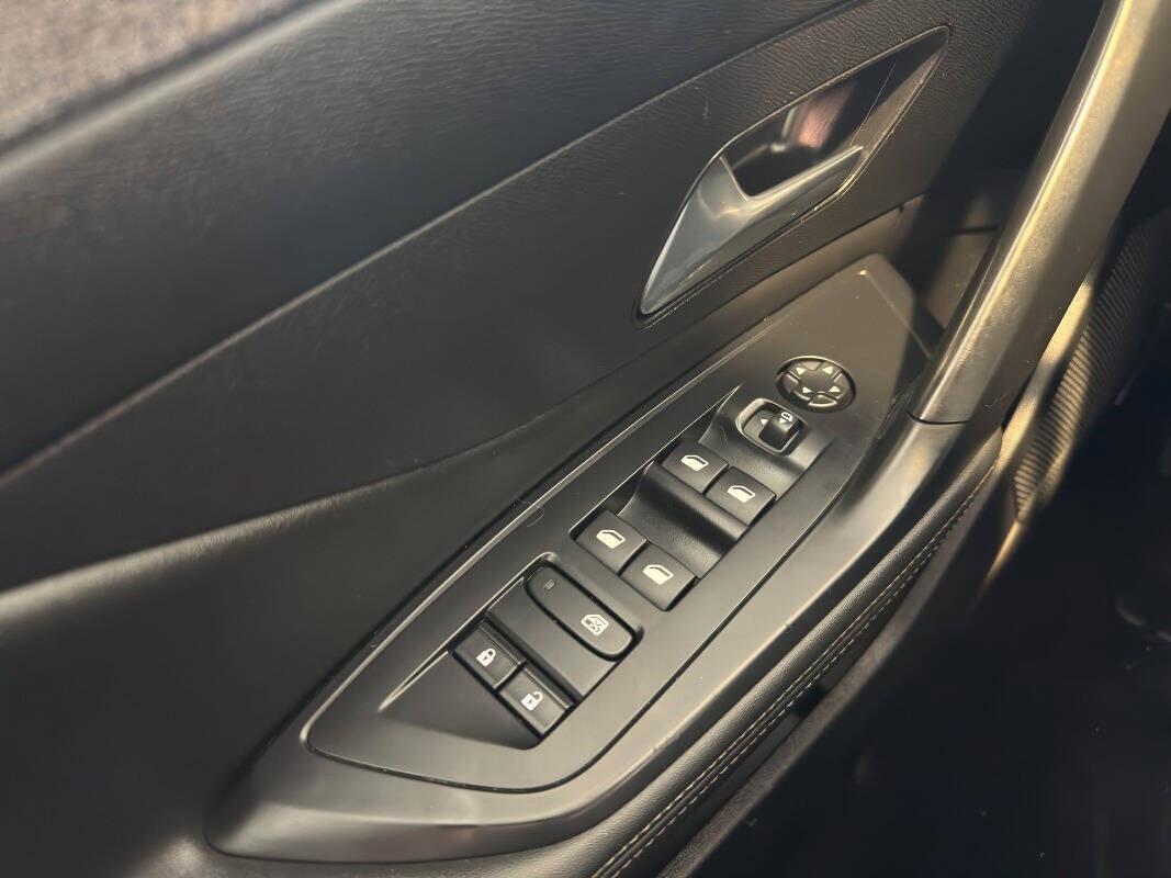 Peugeot 308 BlueHDi 130 S&S EAT8 Allure Pack 2022