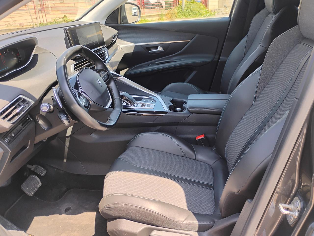 Peugeot 3008 BlueHDi 130 S&S EAT8 Allure