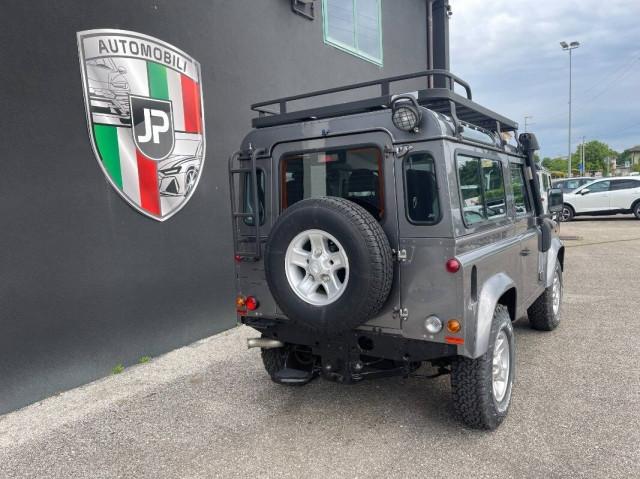 Land Rover Defender Defender 90 2.4 td 6 posti
