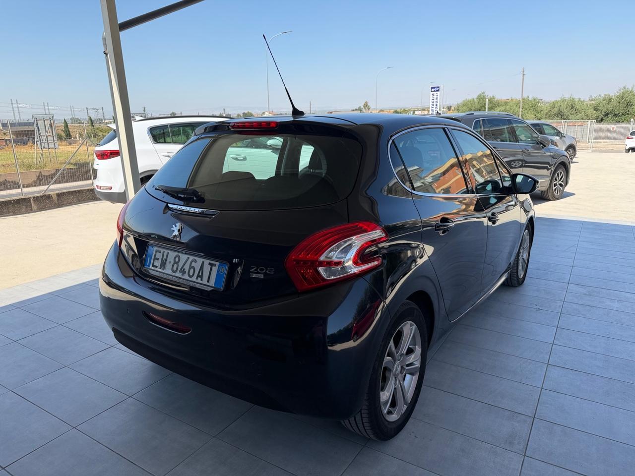 Peugeot 208 1.6 e-HDi 92 CV Stop&Start 5 porte Allure