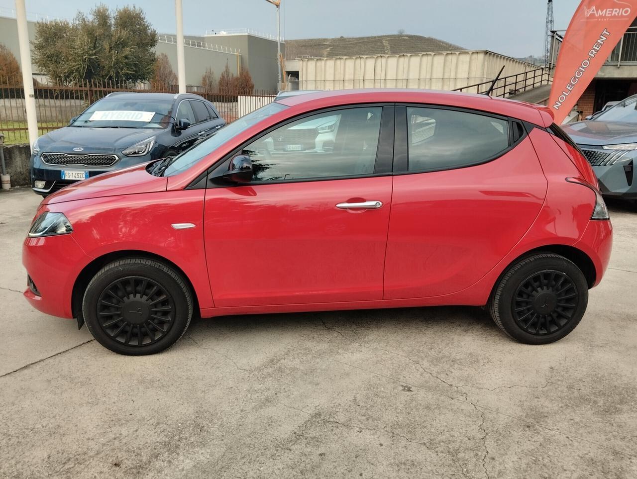 Lancia Ypsilon 1.2 69 CV 5 porte GPL Silver