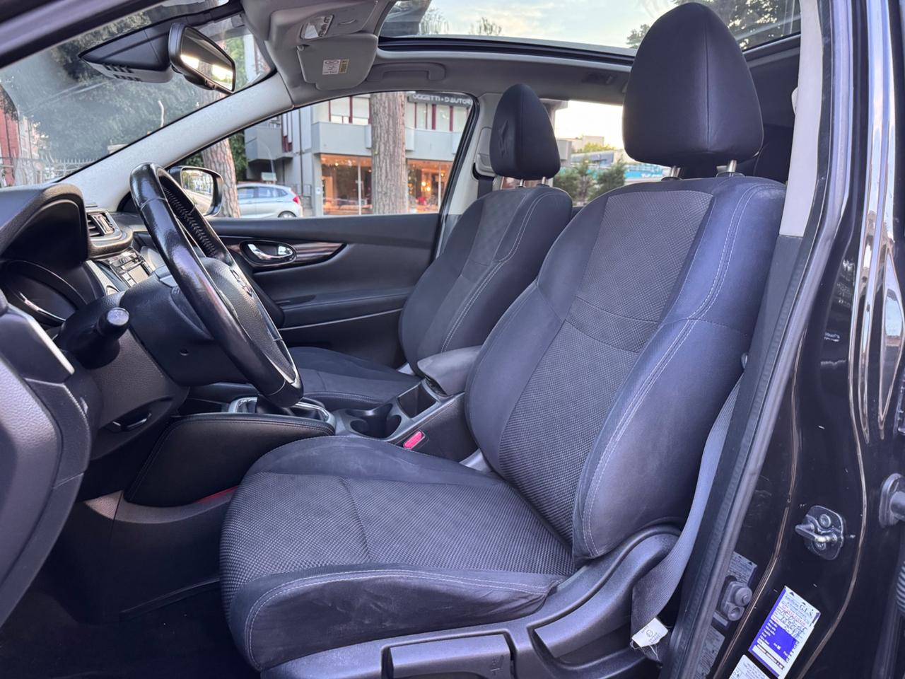 Nissan Qashqai 1.2 BENZ DIG-T Tekna garanzia 12 mesi