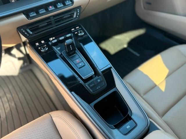 Porsche 911 Carrera