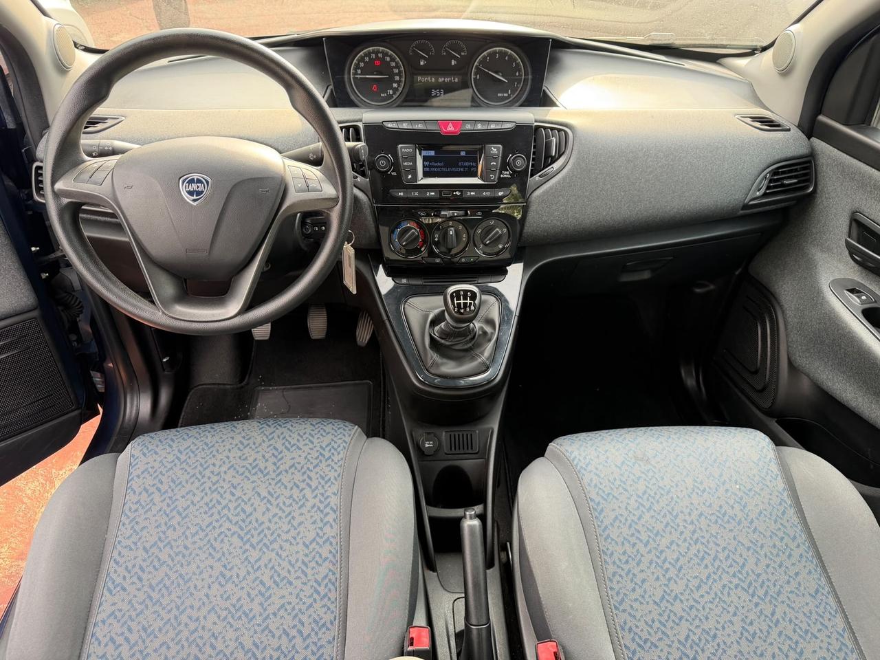 Lancia Ypsilon 1.0 hybrid