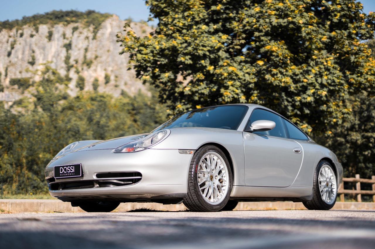 Porsche 911 Carrera cat Coupé