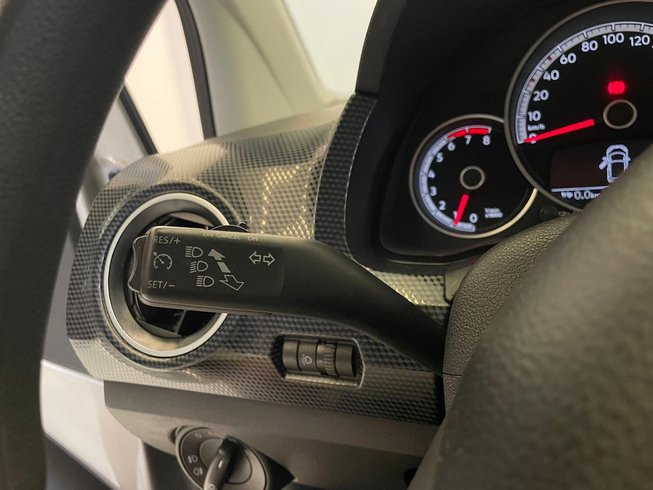 Volkswagen up! 1.0 benzina Move up!