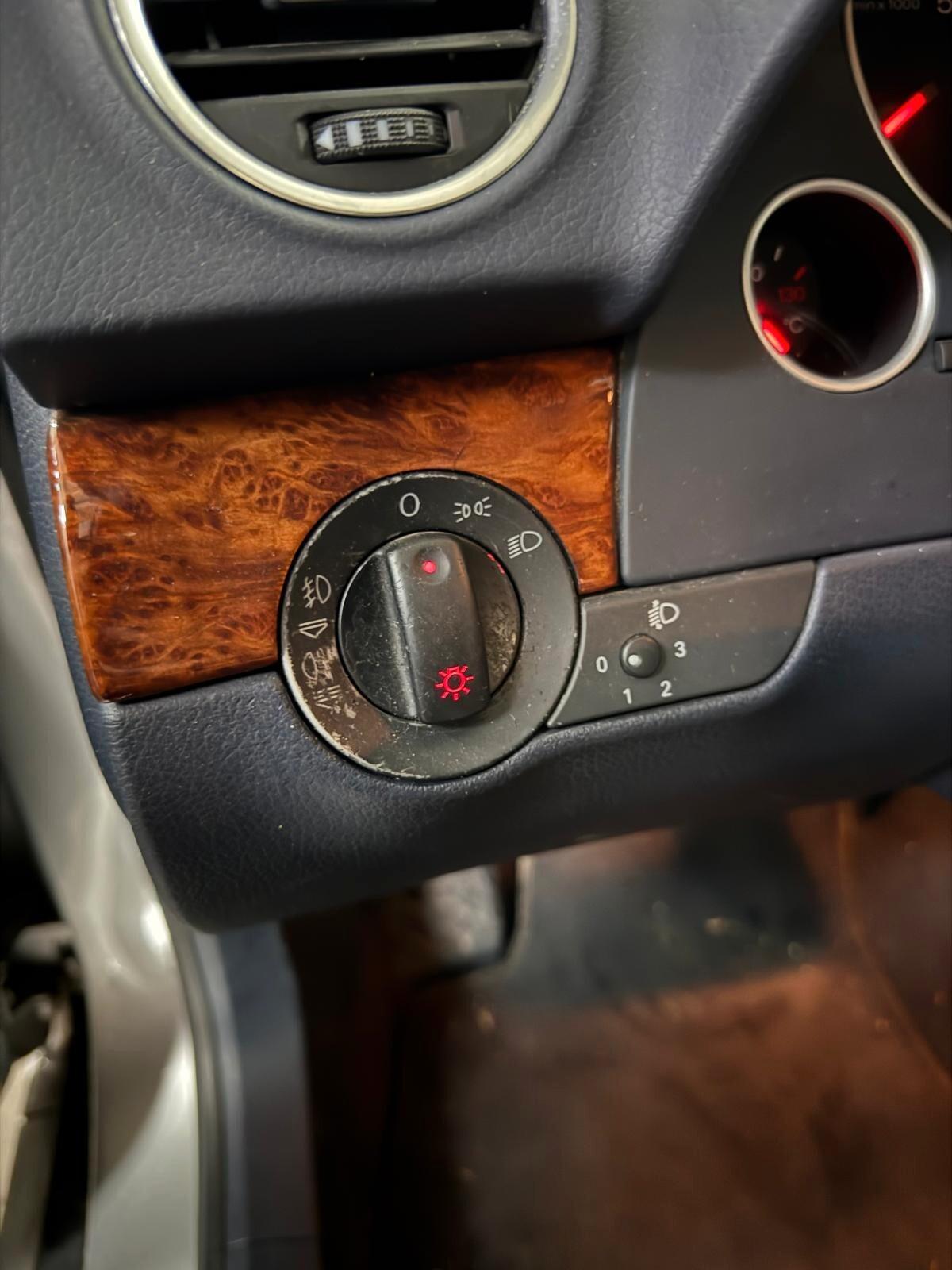 Audi A4 Cabriolet 2.4 V6 30V cat