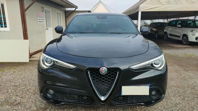 ALFA ROMEO Stelvio 2.2 Turbodiesel 210 CV AT8 Q4 Executive Gancio