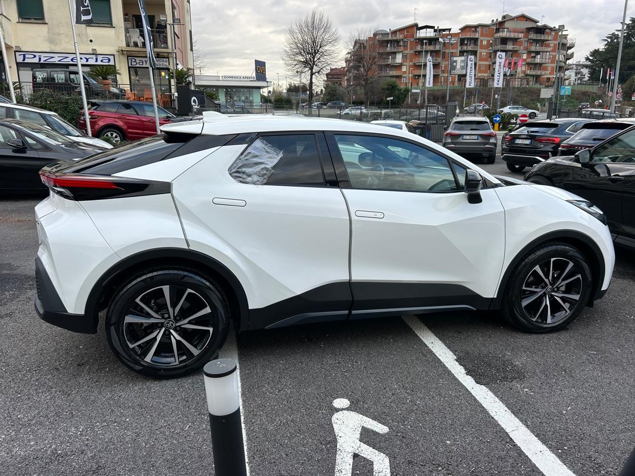 Toyota C-HR 1.8 Hybrid E-CVT Lounge