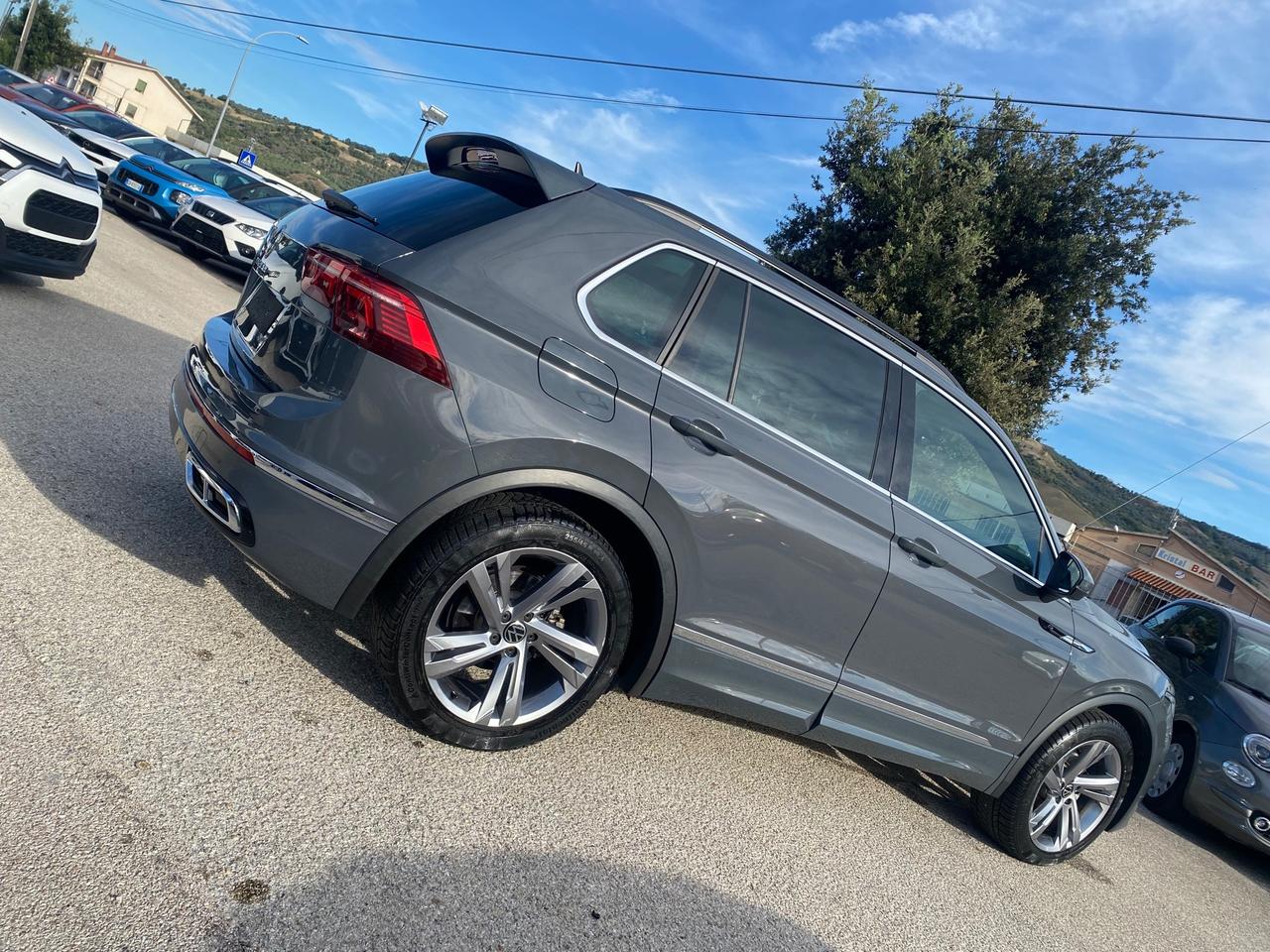 Volkswagen Tiguan 2.0 TDI 150 CV SCR DSG R-Line