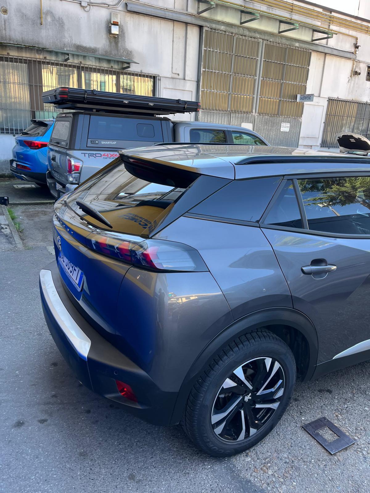 Peugeot 2008 PureTech 100 S&S Allure Pack