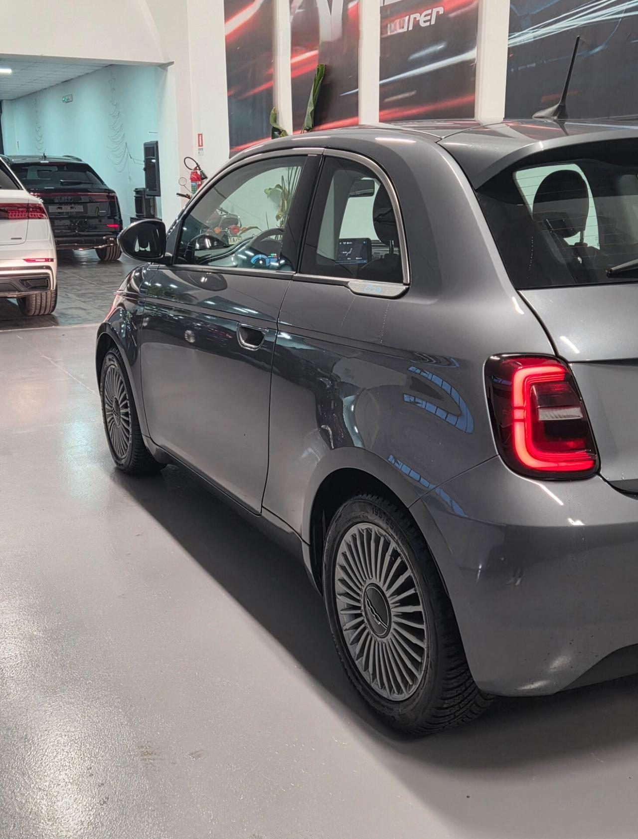 Fiat 500 500e Berlina 42 kWh icon