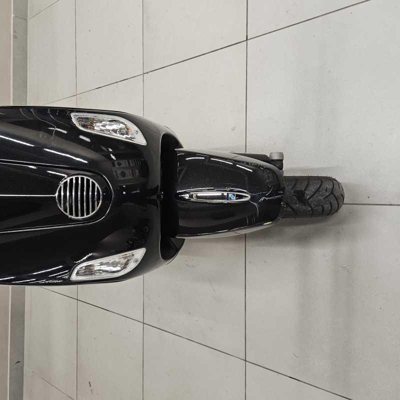 Vespa LX 50 4T - 2012