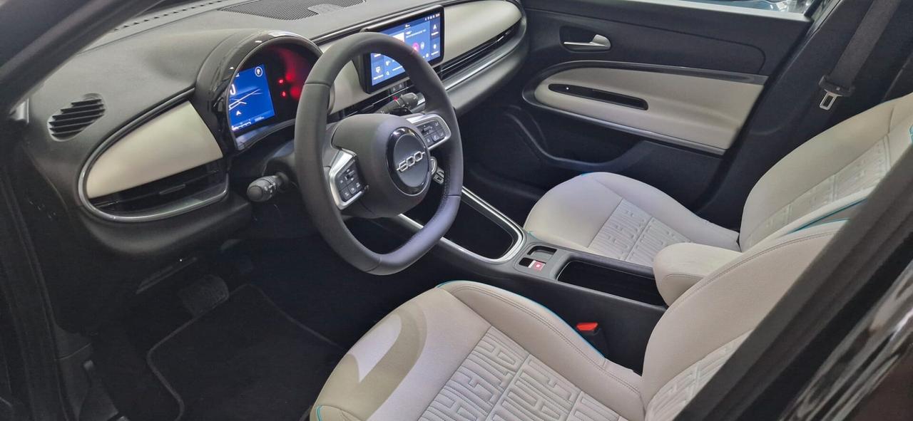 Fiat 600 Hybrid 145 CV DCT MHEV La Prima