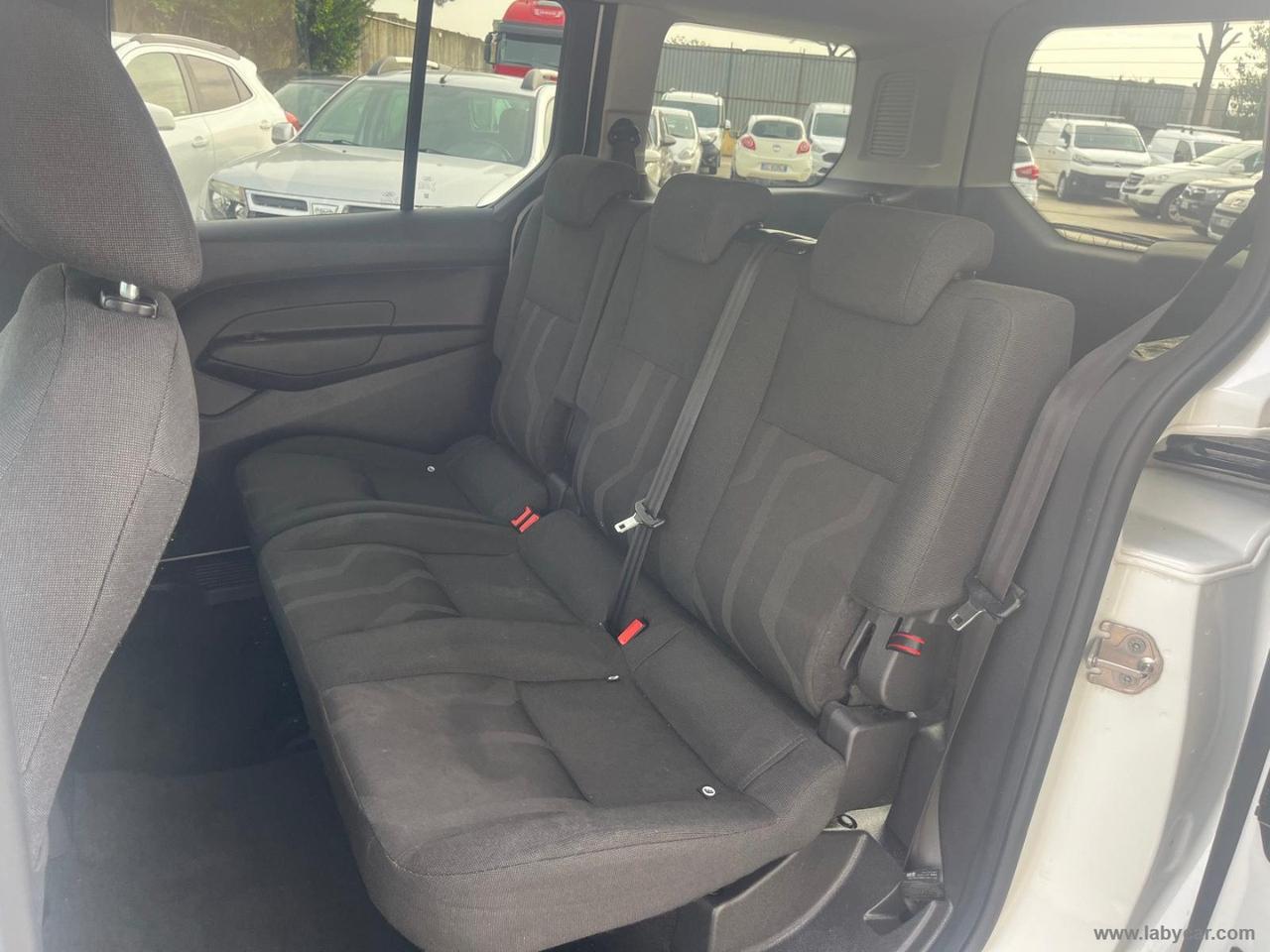 FORD Tourneo Connect 1.5 TDCi 120 CV Tit. 5P.TI AUTOVETTURA