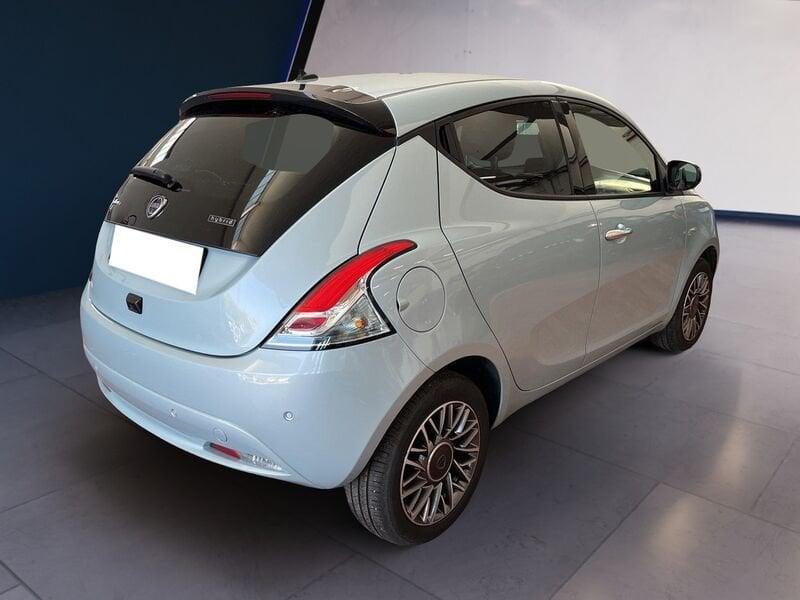 Lancia Ypsilon III 2021 1.0 firefly hybrid Gold Plus s&s 70cv 5p.ti