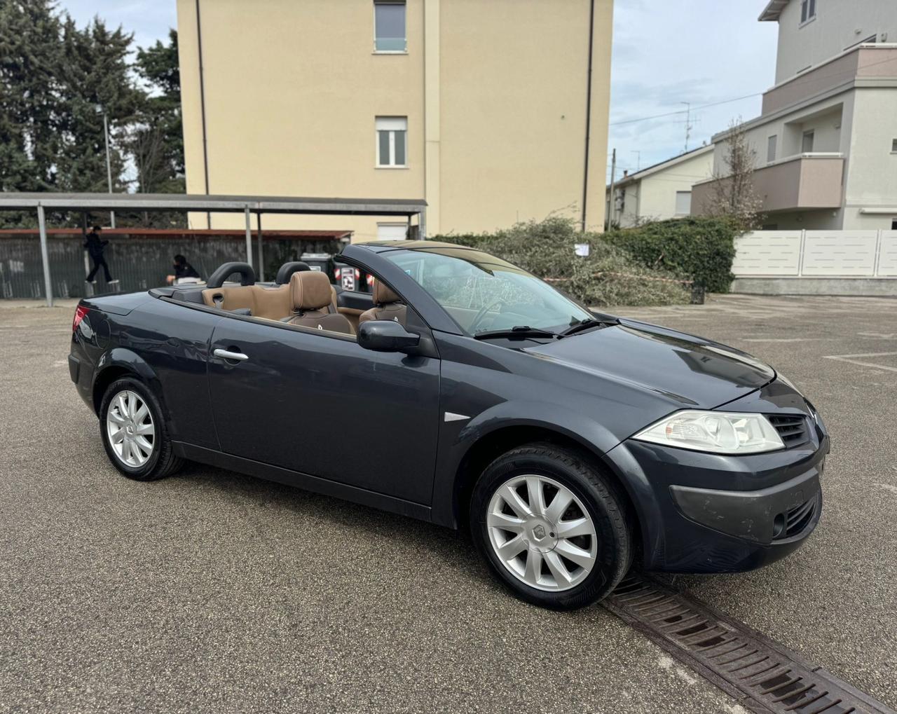 Renault Mégane C-C 1.5 dCi/105CV Dynamique