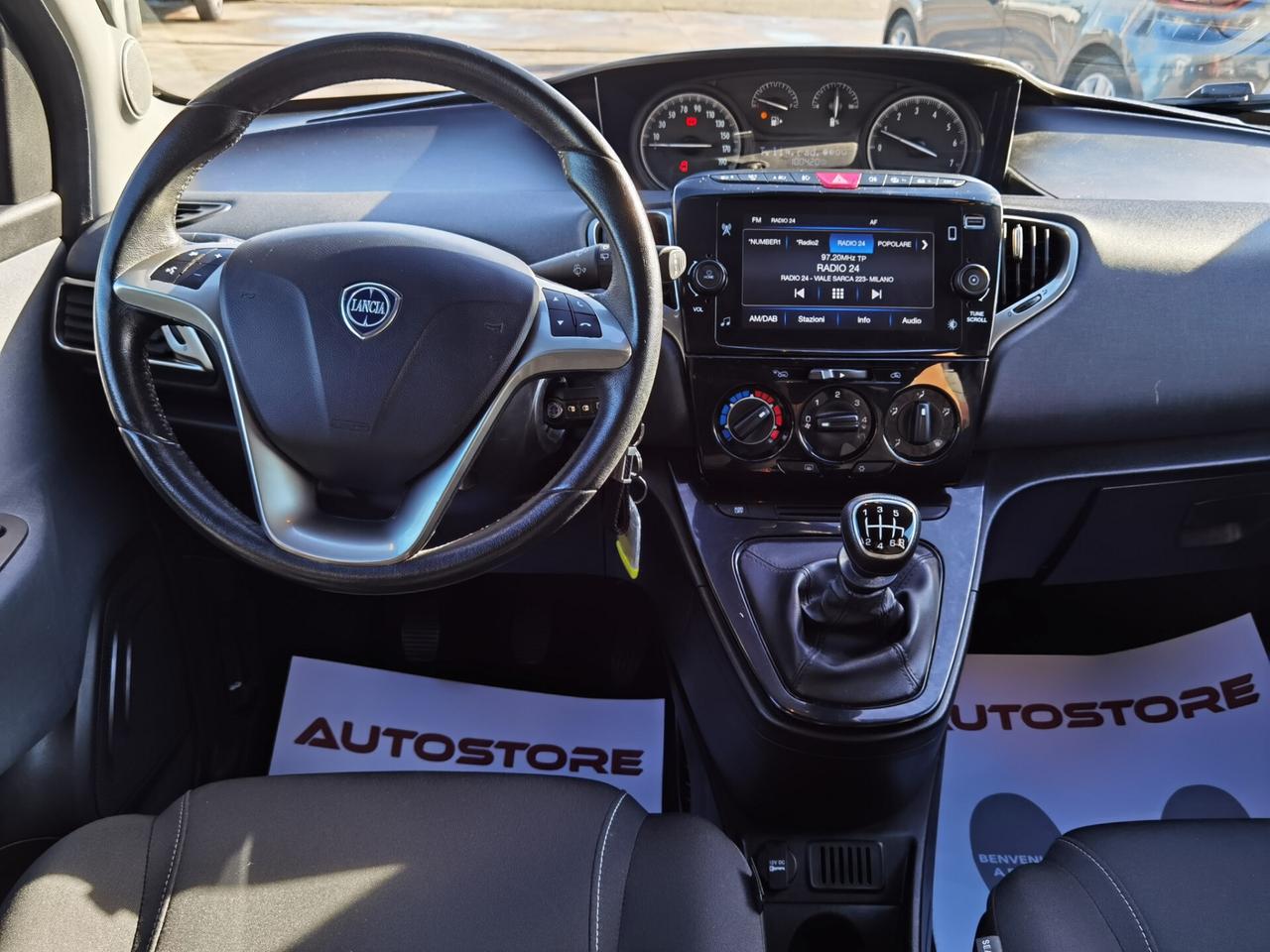 Lancia Ypsilon 1.0 FireFly 5P Hy Ecochic Gold