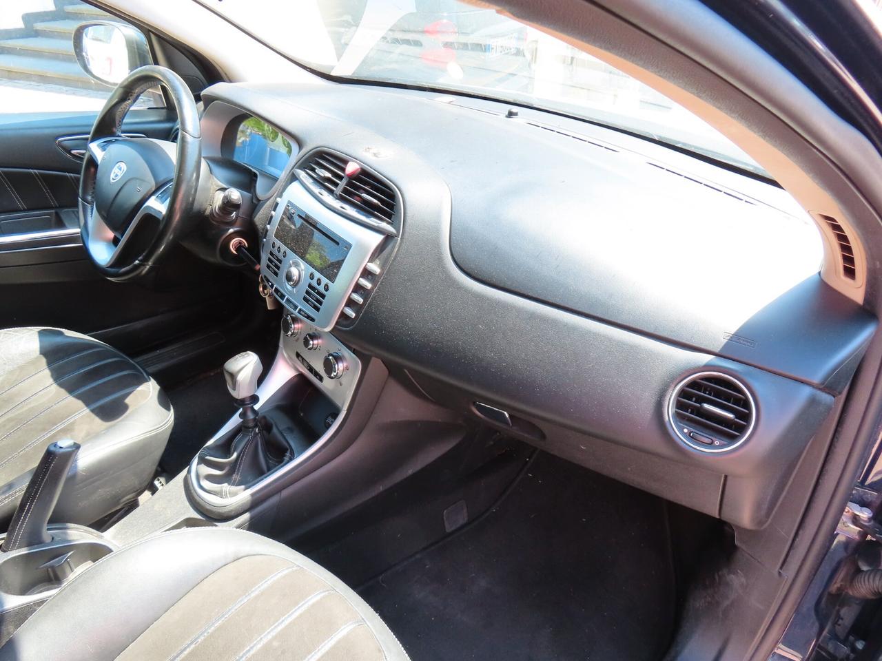 Lancia Delta 1.6 MJT 120 CV Gold 2011