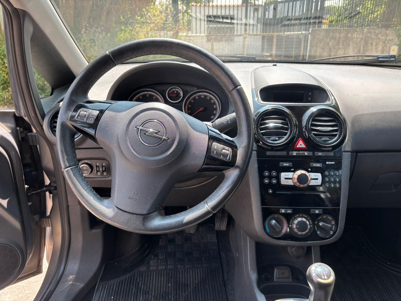 OPEL CORSA 1.2 GPL Tech 3p - 2013