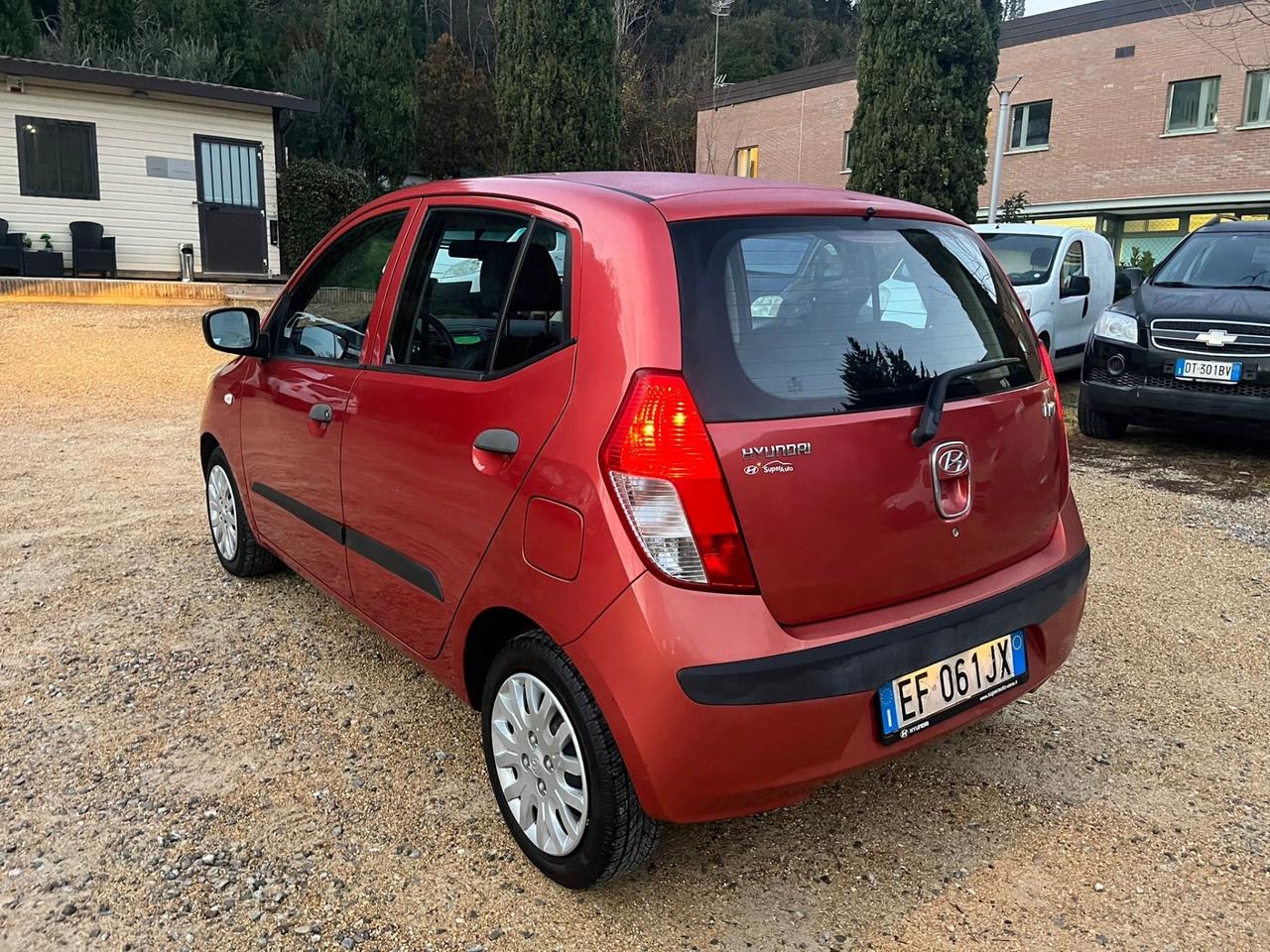 Hyundai i10 1.1 Benzina - Neopatentati