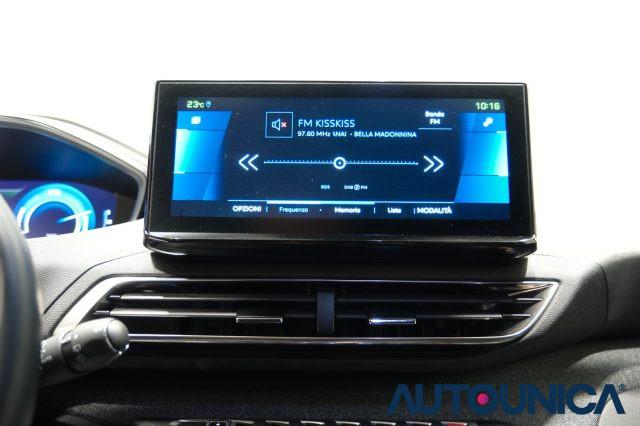 PEUGEOT 3008 HYBRID4 300 E-EAT8 ALLURE PACK