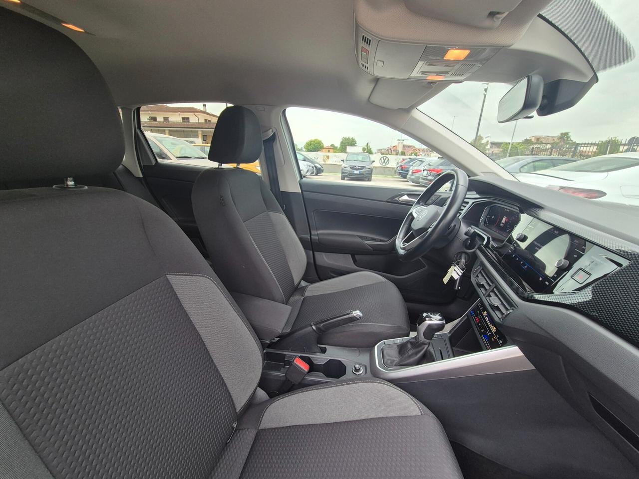 Volkswagen Polo 1.0 TSI DSG R-Line