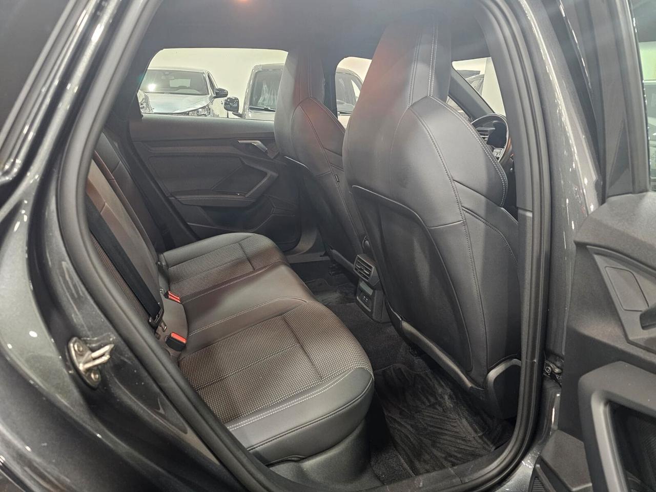 NUOVA AUDI A3 SPORTBACK S-LINE 35 TDI 150CV S-TRONIC IDENTITY BLACK