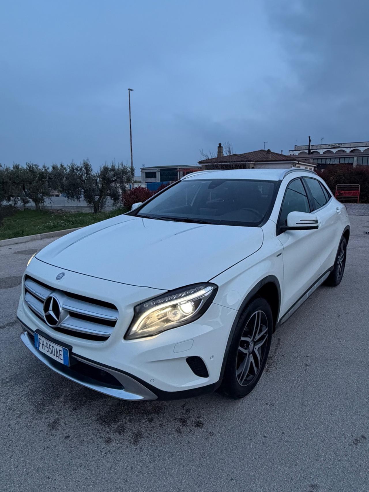 Mercedes-benz GLA 220 200 d Automatic 4Matic Enduro Activity