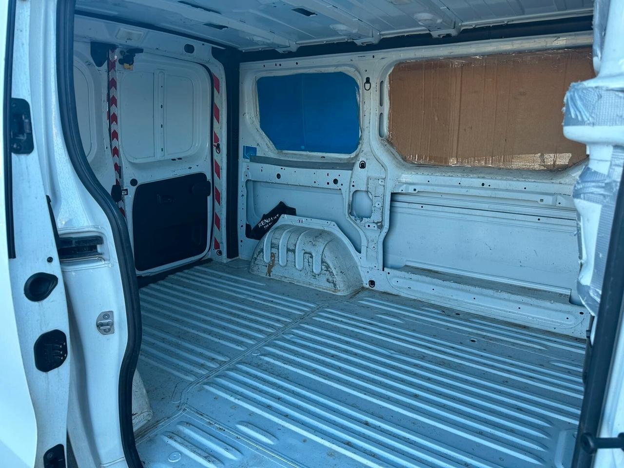 Renault Trafic 1.6 dci 125cv L1H1