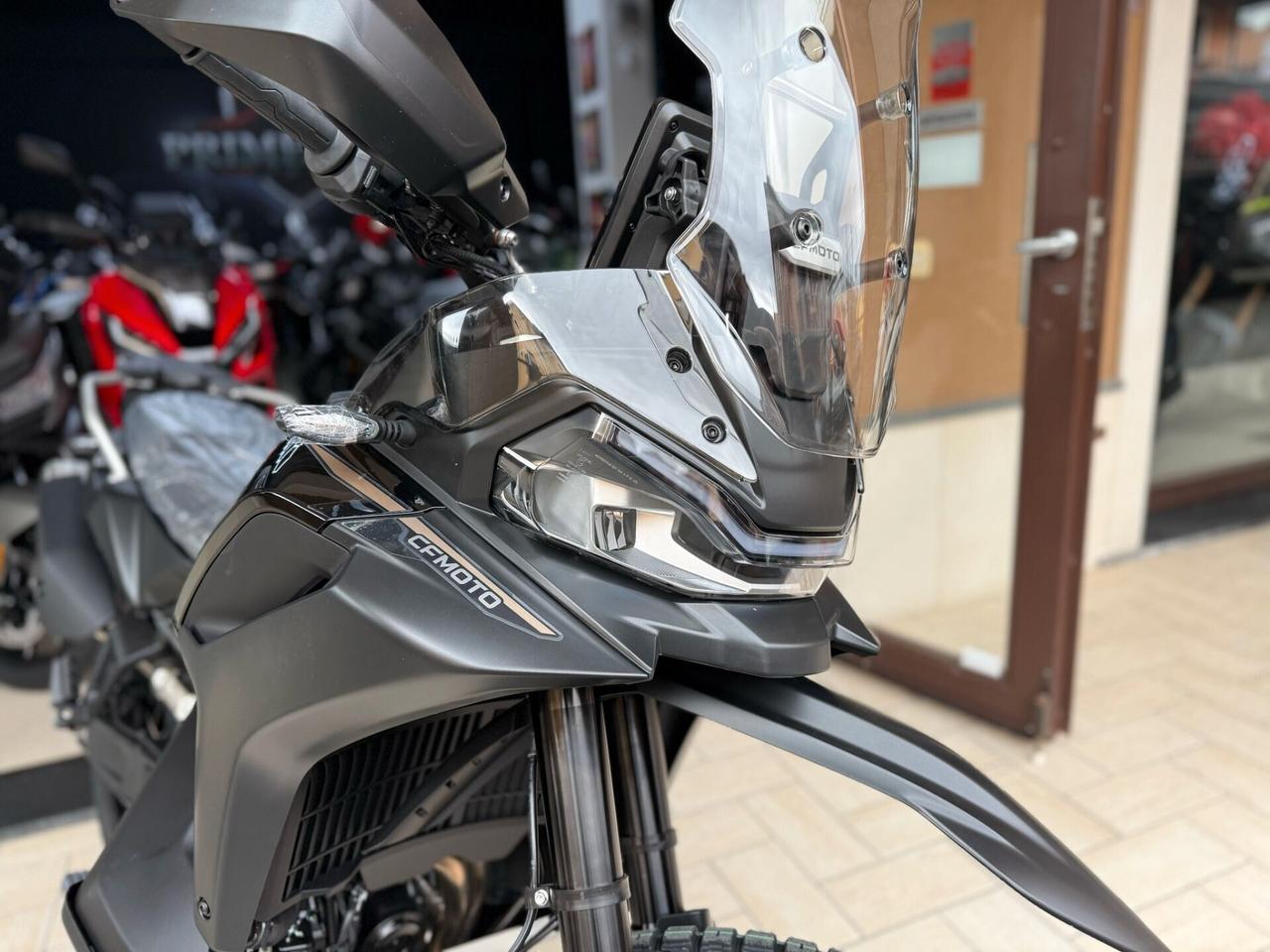 CFMOTO MT-X 800 BASSA-830